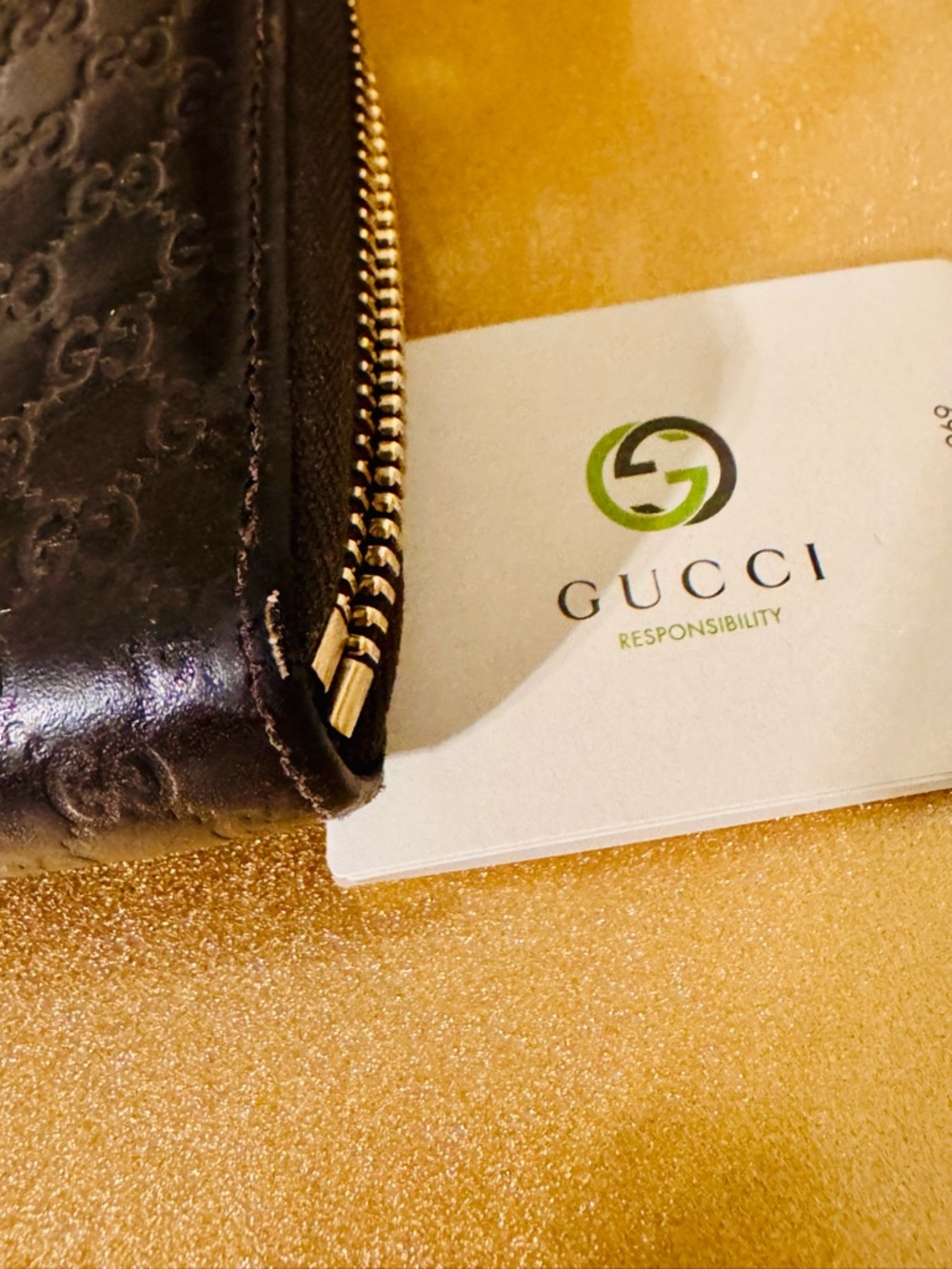 Gucci bronze microguccissima patent leather Large zip around wallet - Picture 15 of 15